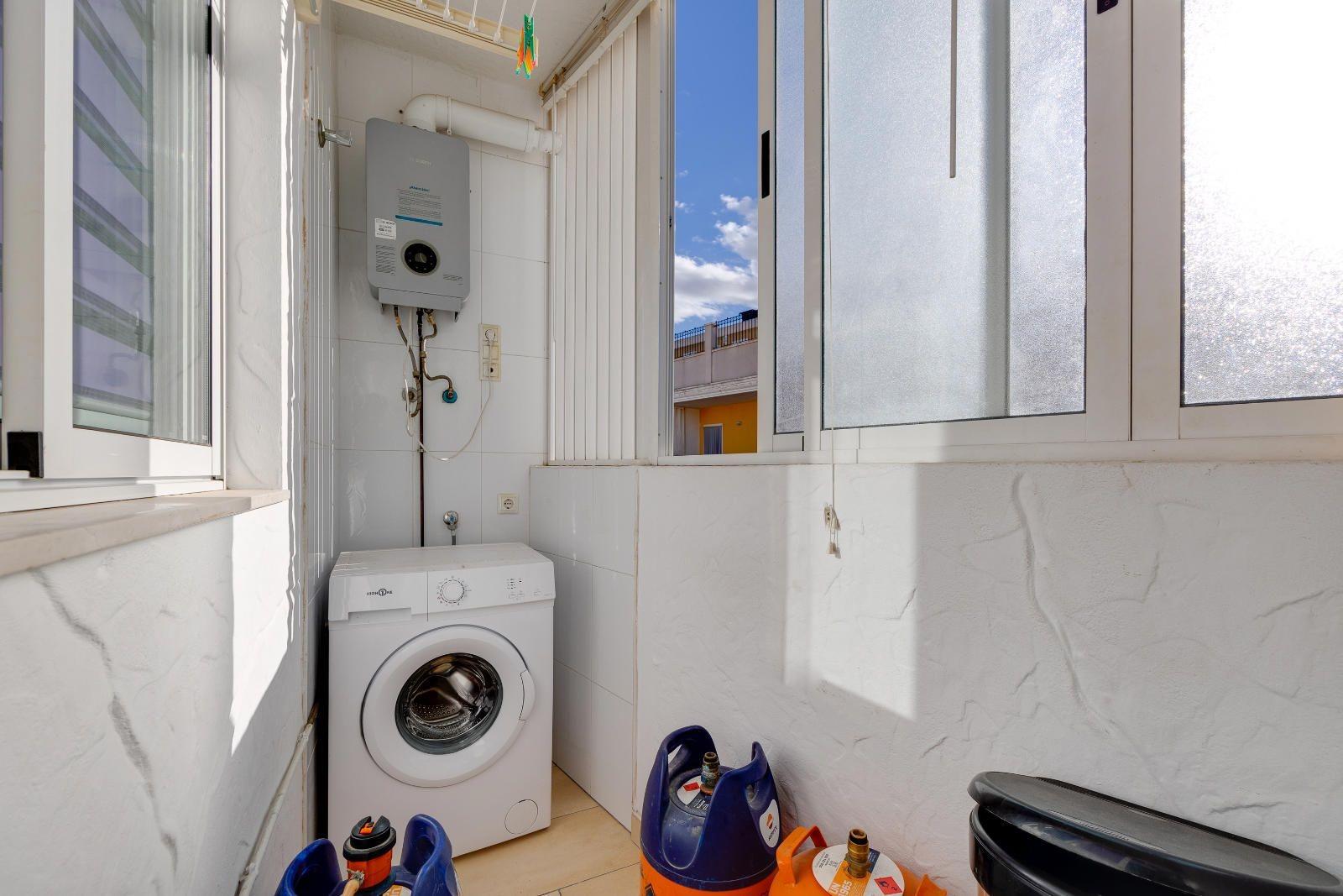 3 Bed, 2 Bath, ApartmentFor Sale, Almoradi, Alicante