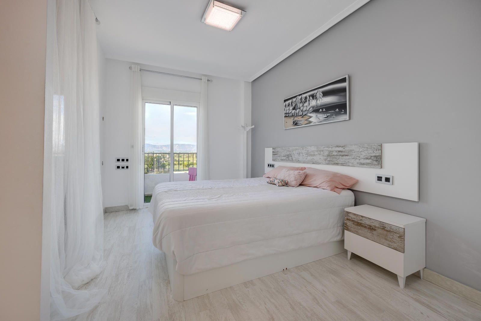 3 Bed, 2 Bath, ApartmentFor Sale, Almoradi, Alicante