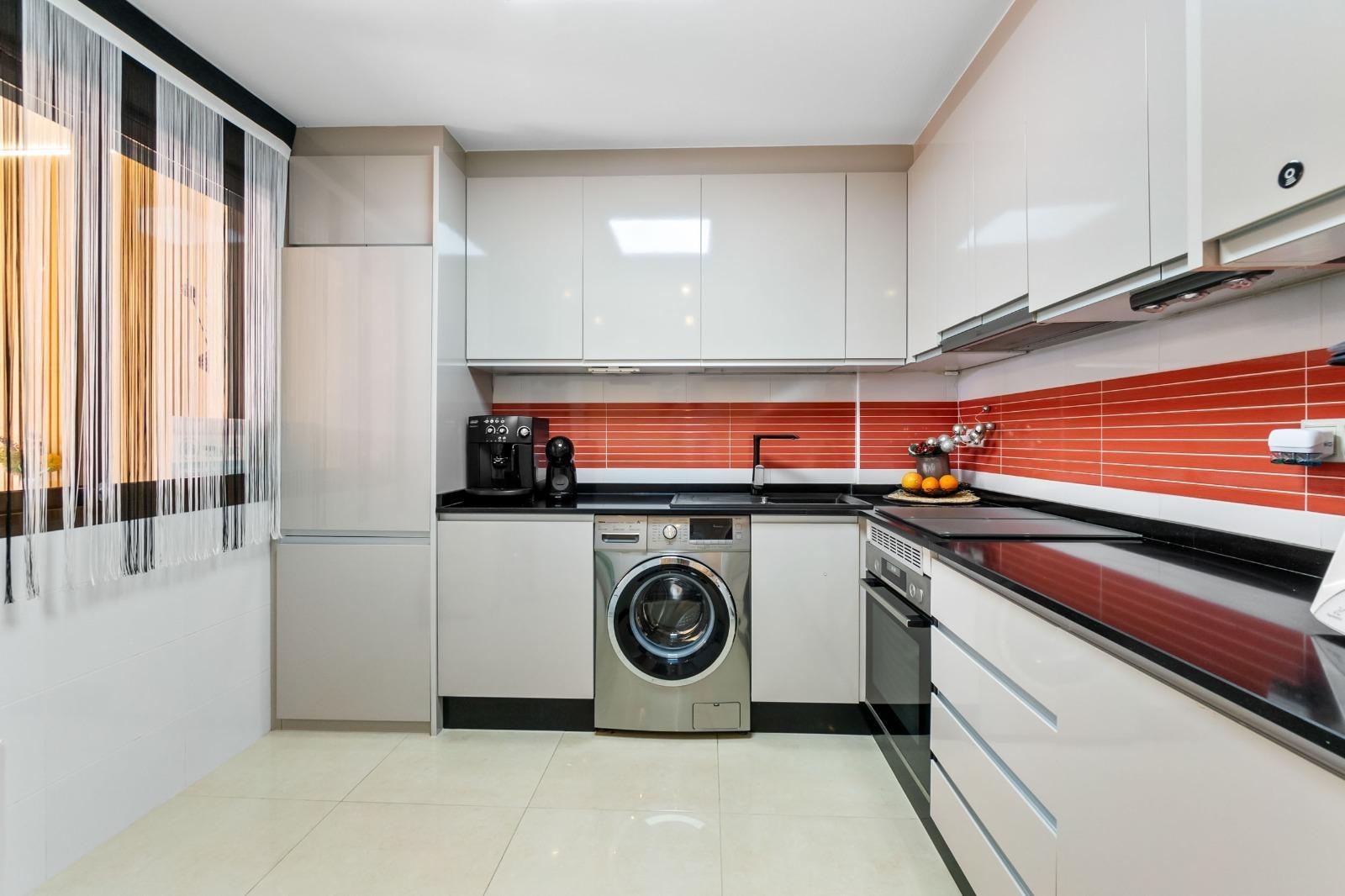 3 Bed, 2 Bath, HouseFor Sale, Torrevieja, Alicante