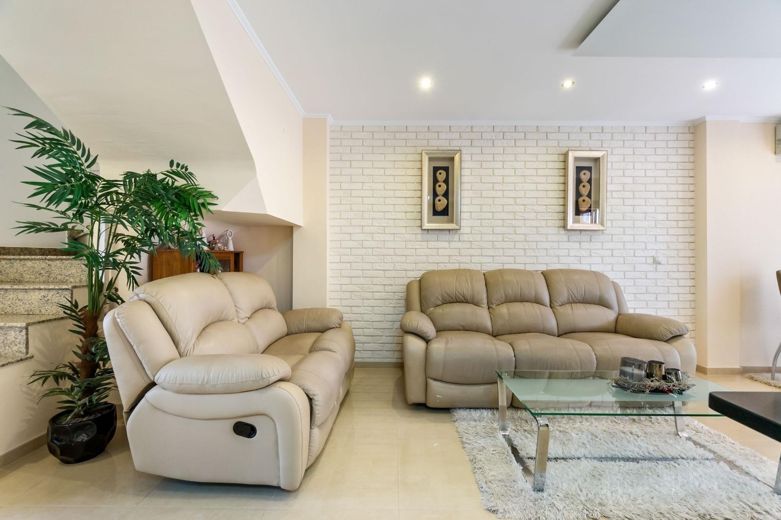 3 Bed, 2 Bath, HouseFor Sale, Torrevieja, Alicante