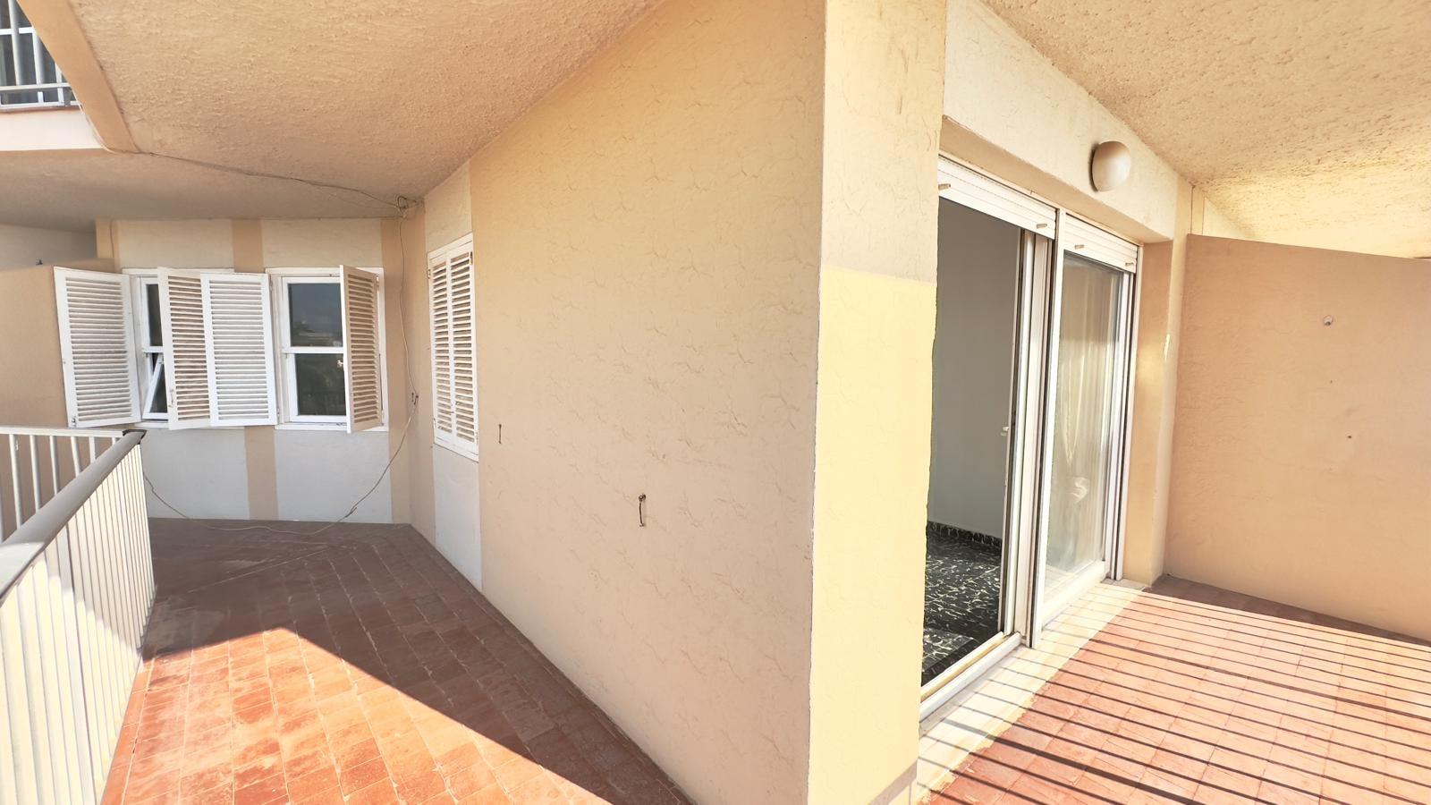 3 Bed, 2 Bath, ApartmentFor Sale, Torrevieja, Alicante