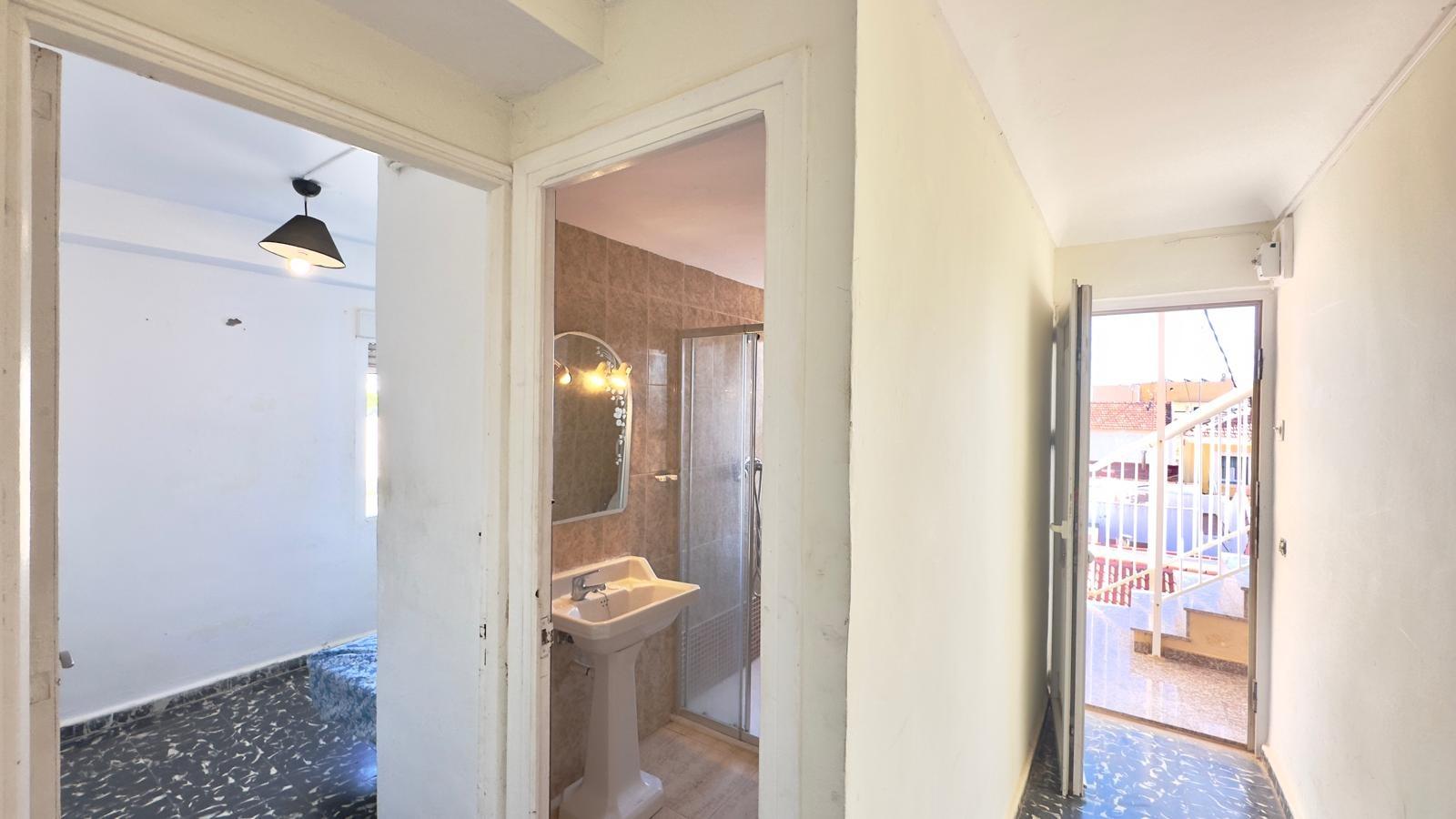 3 Bed, 2 Bath, ApartmentFor Sale, Torrevieja, Alicante