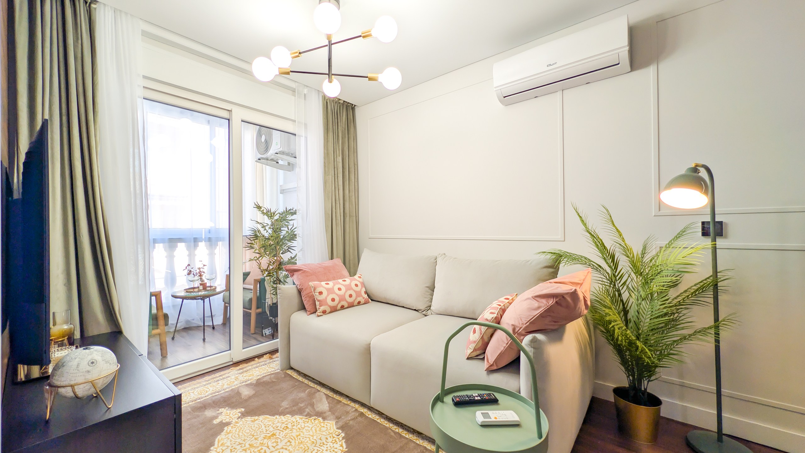 2 Bed, 1 Bath, ApartmentFor Sale, Torrevieja, Alicante