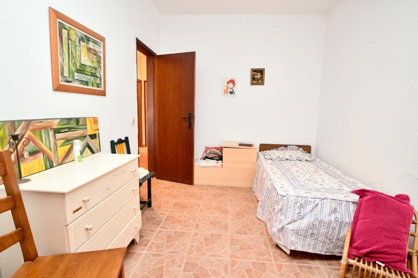 3 Bed, 1 Bath, HouseFor Sale, Portimao, Faro, 8500-132