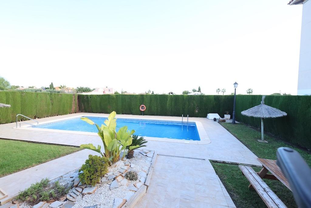 2 Bed, 1 Bath, ApartmentFor Sale, Orihuela Costa, Alicante