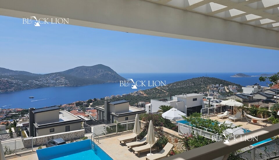 4 Bed, 4 Bath, ApartmentFor Sale, Ortaalan, Kalkan, Antalya