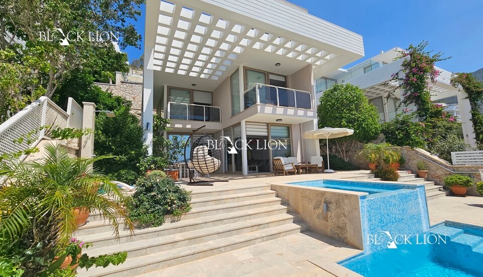 4 Bed, 4 Bath, ApartmentFor Sale, Ortaalan, Kalkan, Antalya