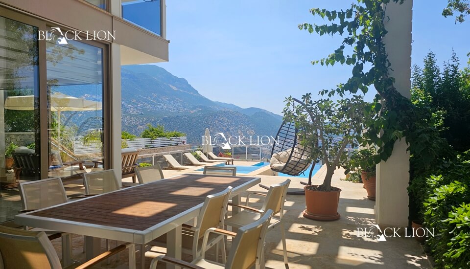 4 Bed, 4 Bath, ApartmentFor Sale, Ortaalan, Kalkan, Antalya