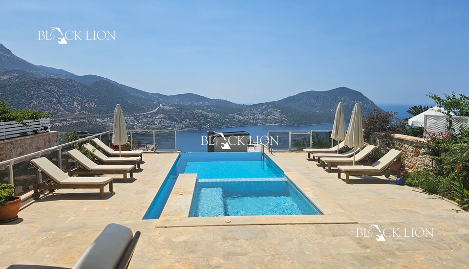 4 Bed, 4 Bath, ApartmentFor Sale, Ortaalan, Kalkan, Antalya
