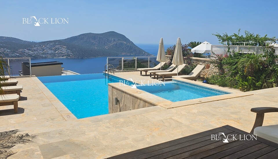 4 Bed, 4 Bath, ApartmentFor Sale, Ortaalan, Kalkan, Antalya