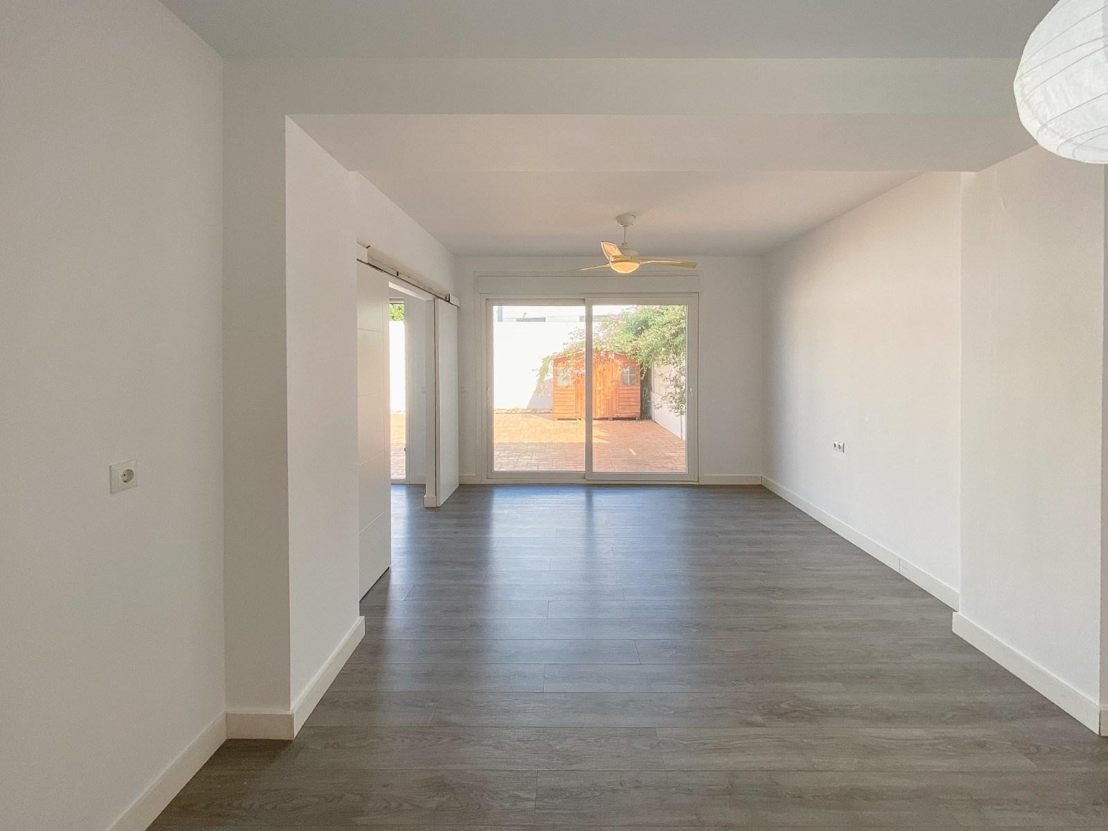 3 Bed, 2 Bath, HouseFor Sale, Torrevieja, Alicante