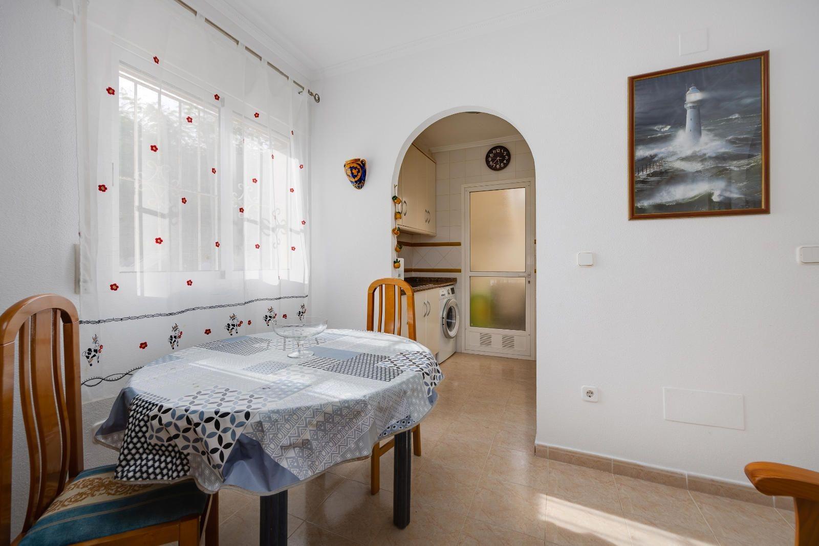 2 Bed, 1 Bath, HouseFor Sale, Torrevieja, Alicante