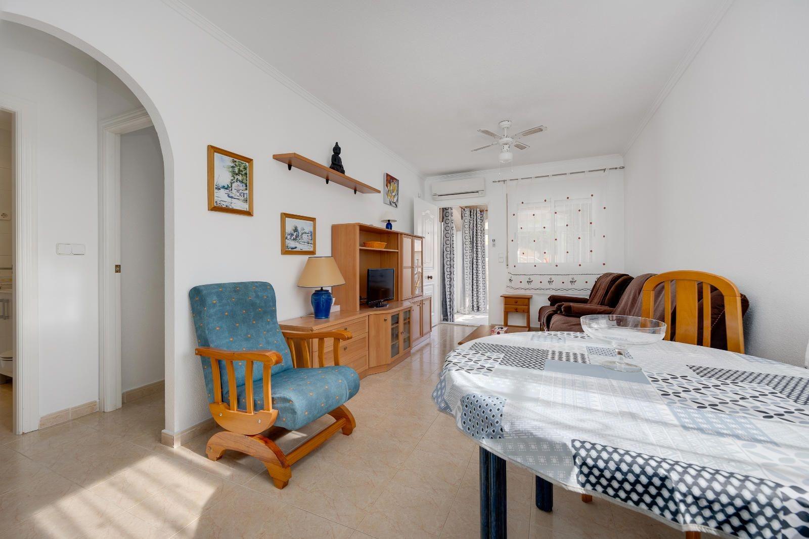 2 Bed, 1 Bath, HouseFor Sale, Torrevieja, Alicante