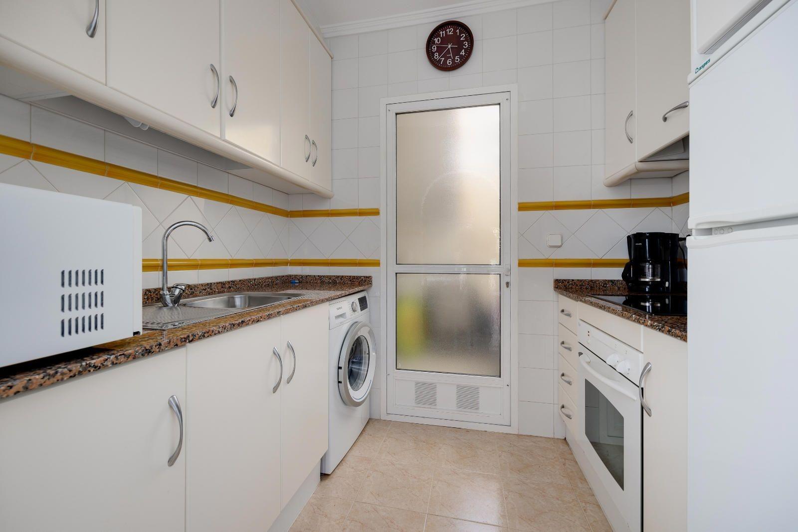 2 Bed, 1 Bath, HouseFor Sale, Torrevieja, Alicante