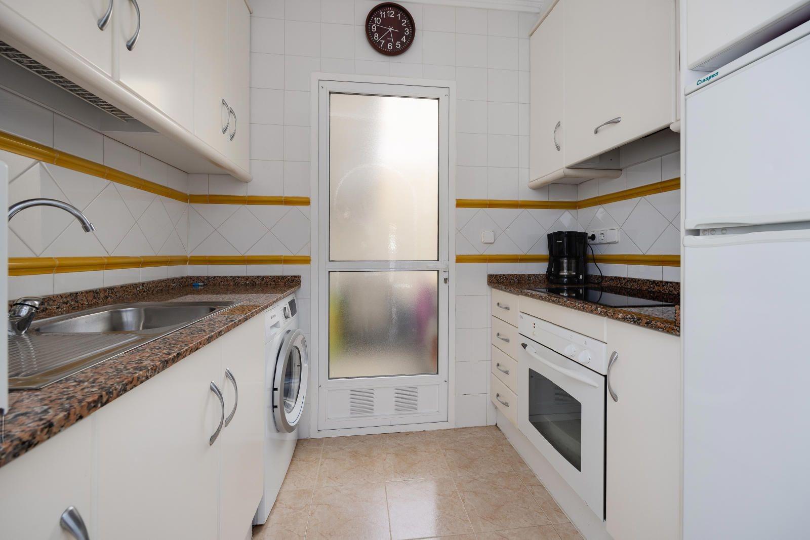 2 Bed, 1 Bath, HouseFor Sale, Torrevieja, Alicante
