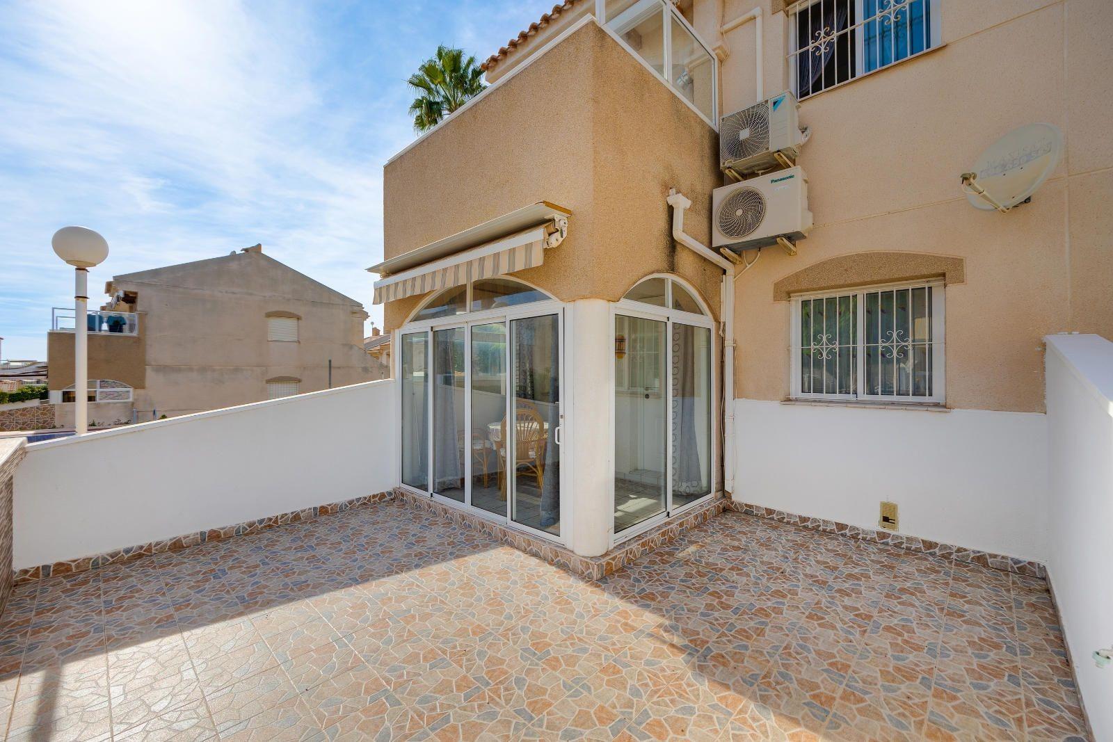 2 Bed, 1 Bath, HouseFor Sale, Torrevieja, Alicante