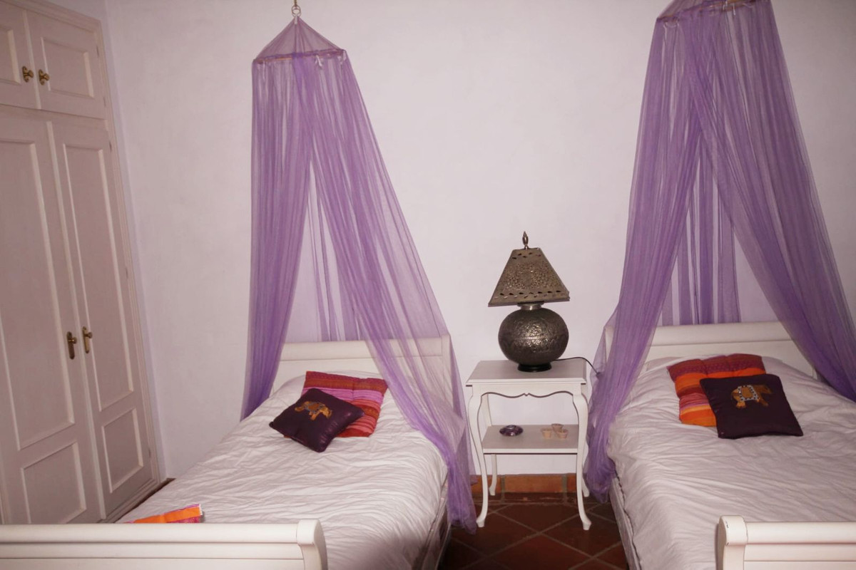 3 Bed, 3 Bath, HouseFor Sale, Casares Playa, Malaga