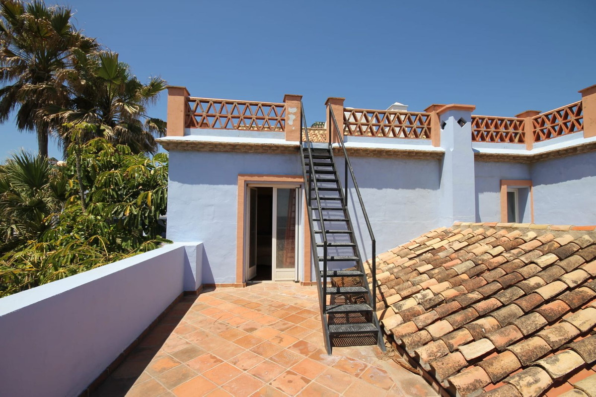 3 Bed, 3 Bath, HouseFor Sale, Casares Playa, Malaga