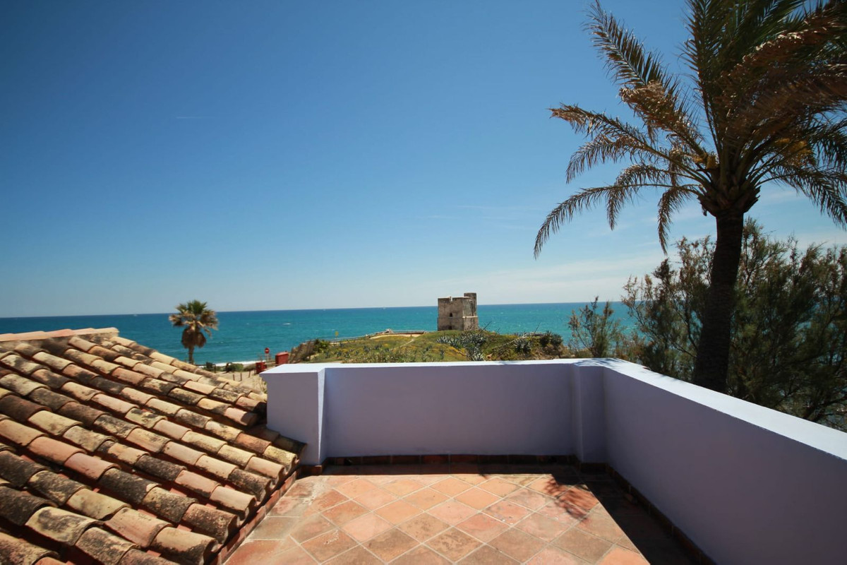 3 Bed, 3 Bath, HouseFor Sale, Casares Playa, Malaga