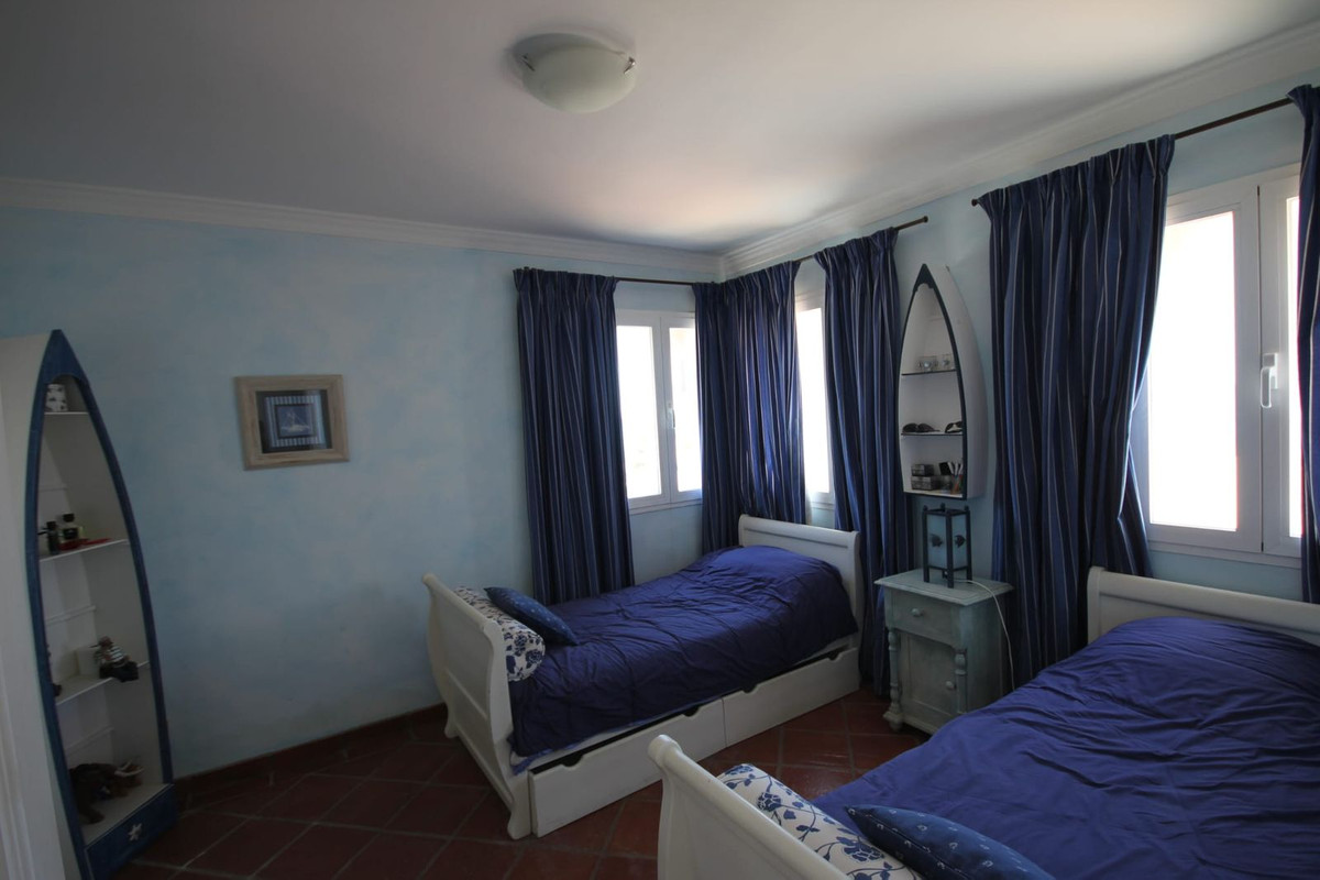 3 Bed, 3 Bath, HouseFor Sale, Casares Playa, Malaga