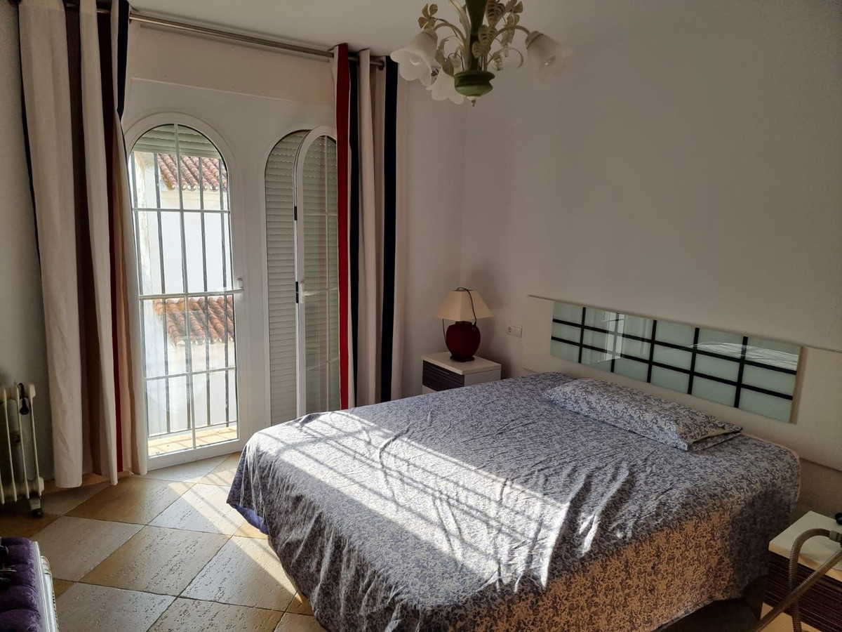 3 Bed, 2 Bath, HouseFor Sale, La Duquesa, Malaga