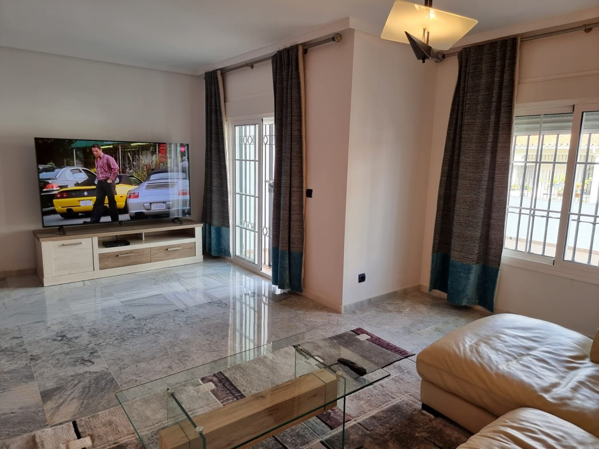 3 Bed, 2 Bath, HouseFor Sale, La Duquesa, Malaga