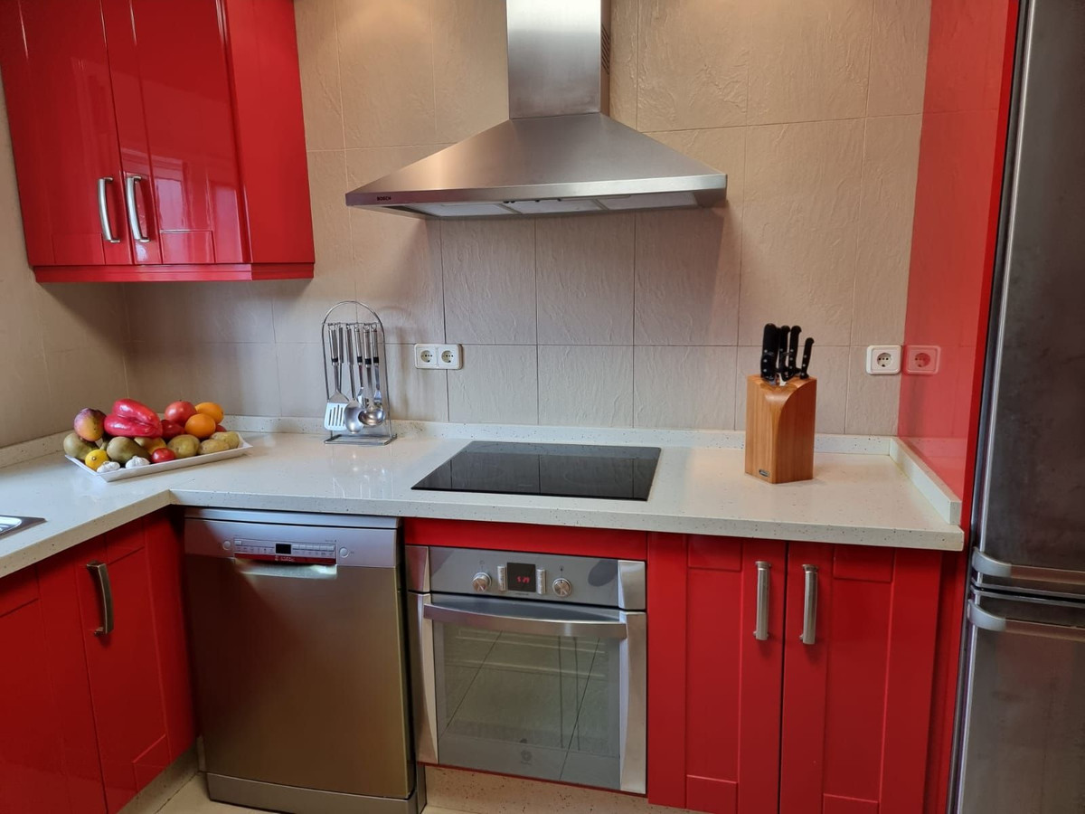 3 Bed, 2 Bath, HouseFor Sale, La Duquesa, Malaga