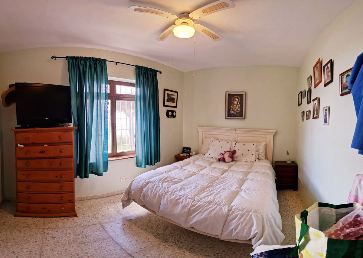 4 Bed, 3 Bath, HouseFor Sale, San Diego, Cadiz