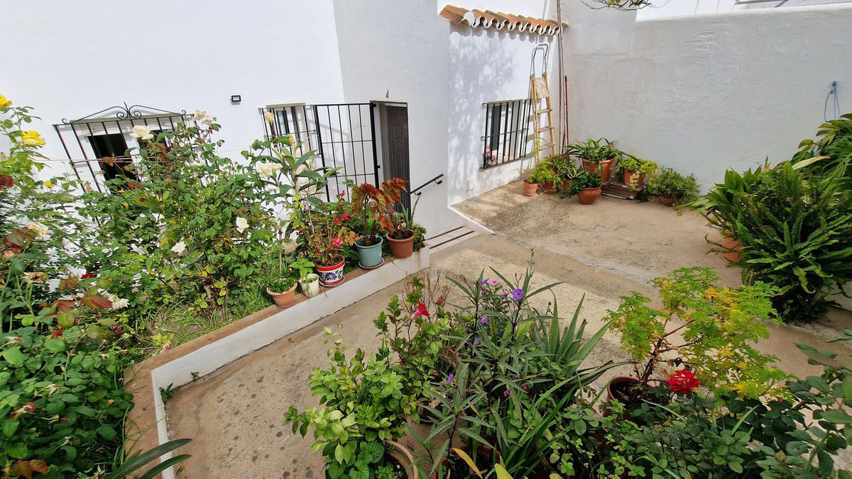 3 Bed, 2 Bath, HouseFor Sale, Manilva, Malaga