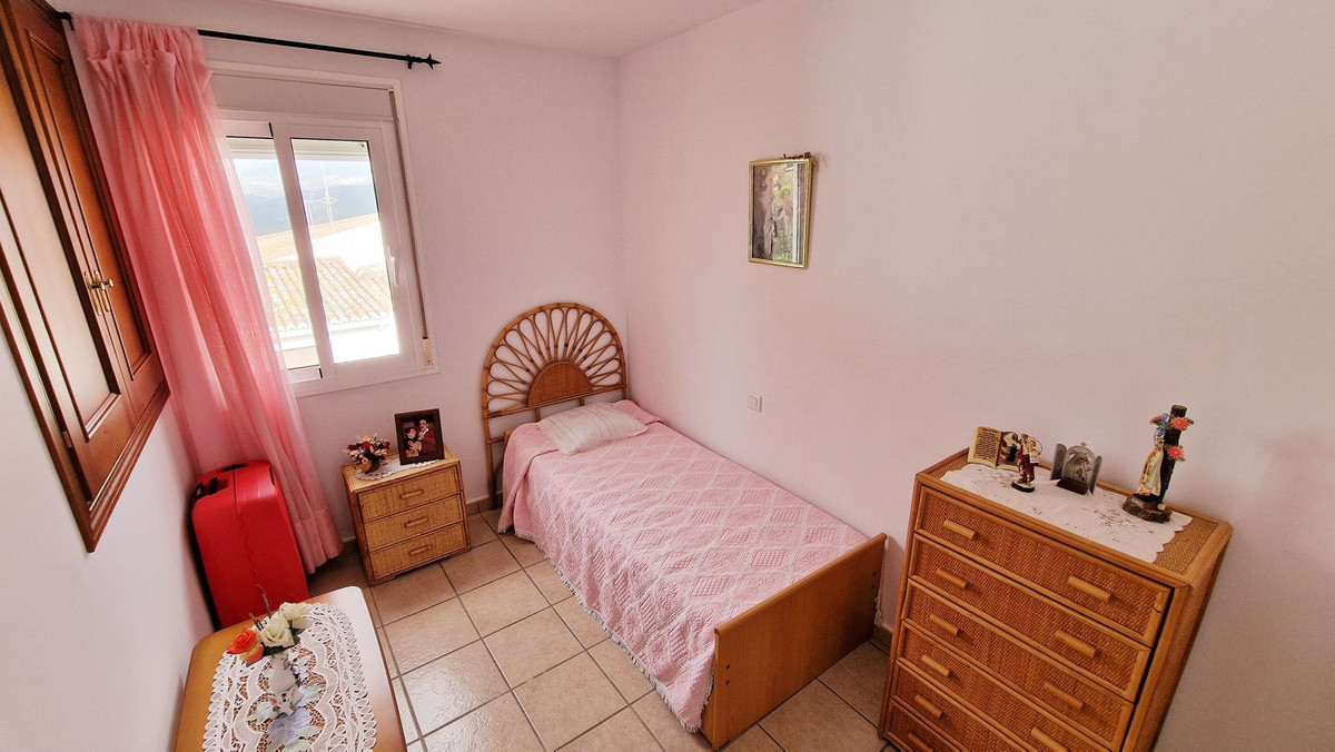 3 Bed, 2 Bath, HouseFor Sale, Manilva, Malaga