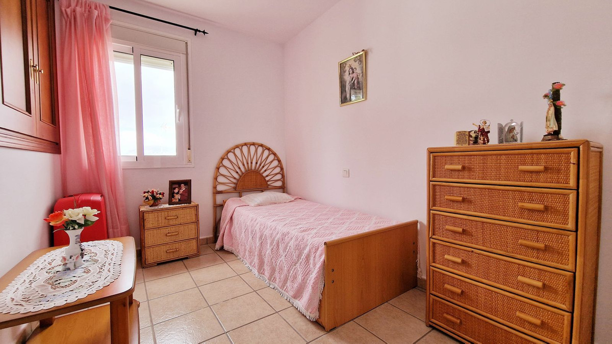 3 Bed, 2 Bath, HouseFor Sale, Manilva, Malaga