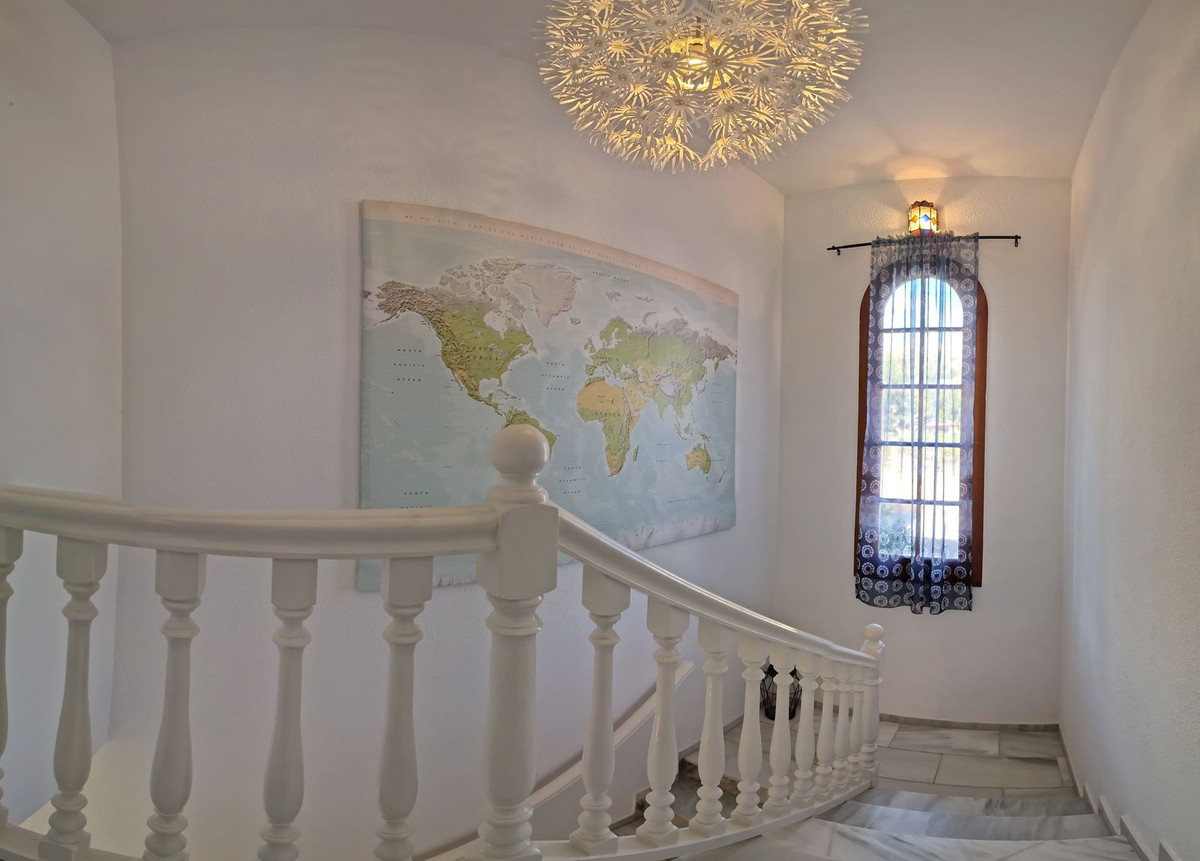 3 Bed, 3 Bath, HouseFor Sale, La Duquesa, Malaga