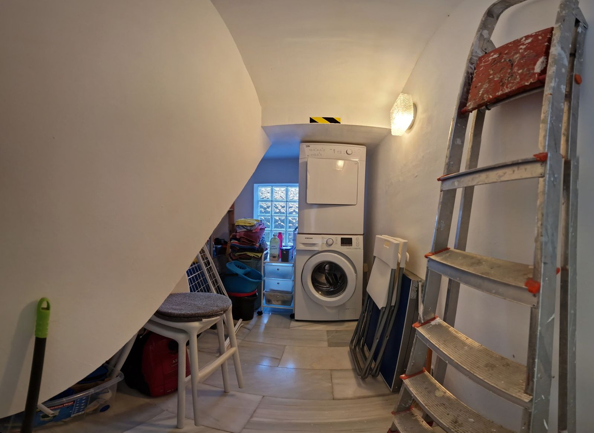 3 Bed, 3 Bath, HouseFor Sale, La Duquesa, Malaga