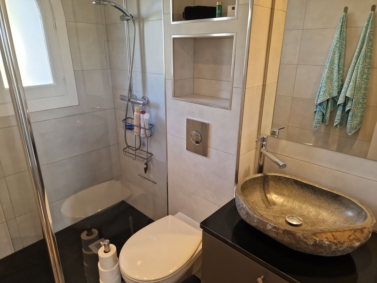 3 Bed, 3 Bath, HouseFor Sale, La Duquesa, Malaga