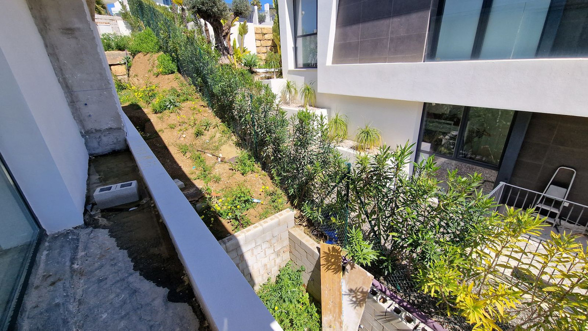 4 Bed, 3 Bath, HouseFor Sale, La Duquesa, Malaga