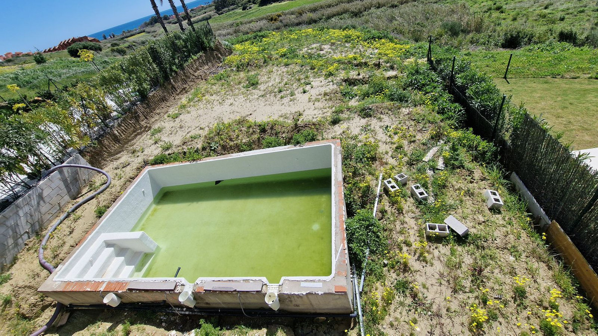 4 Bed, 3 Bath, HouseFor Sale, La Duquesa, Malaga