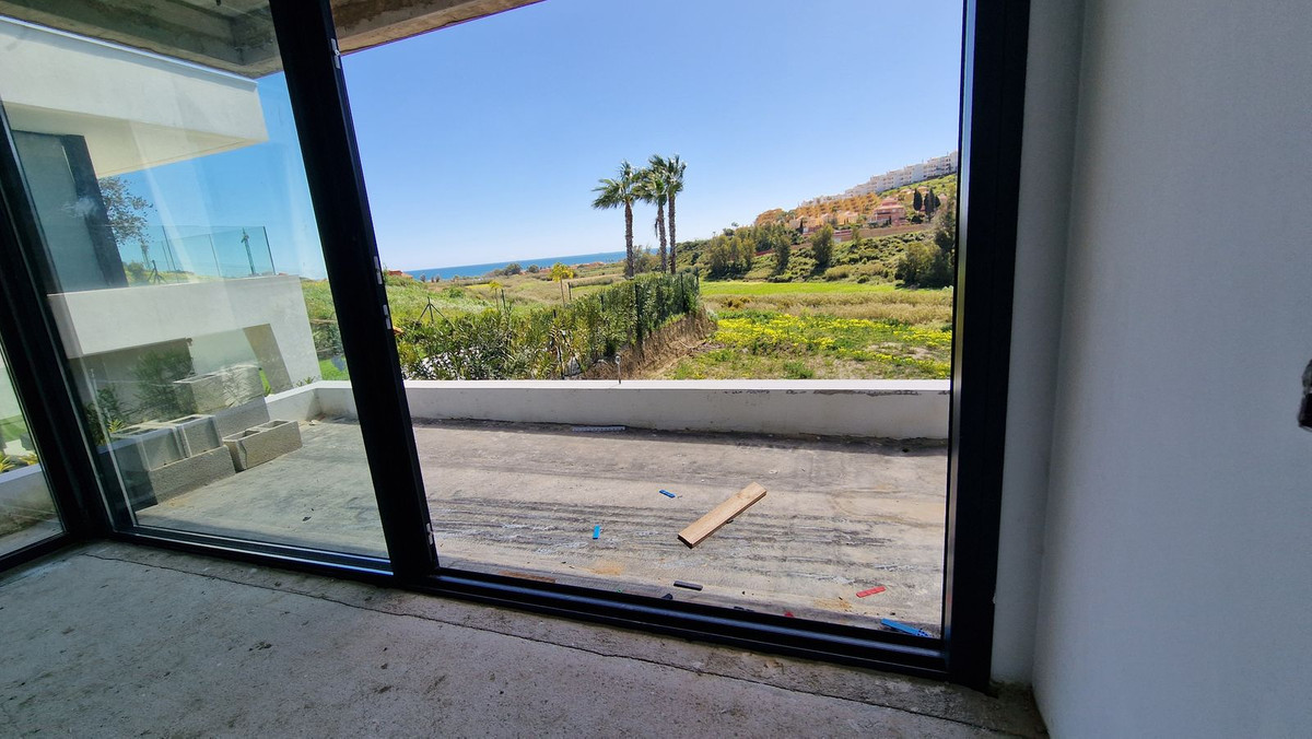 4 Bed, 3 Bath, HouseFor Sale, La Duquesa, Malaga