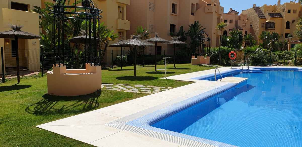 2 Bed, 2 Bath, ApartmentFor Sale, La Duquesa, Malaga