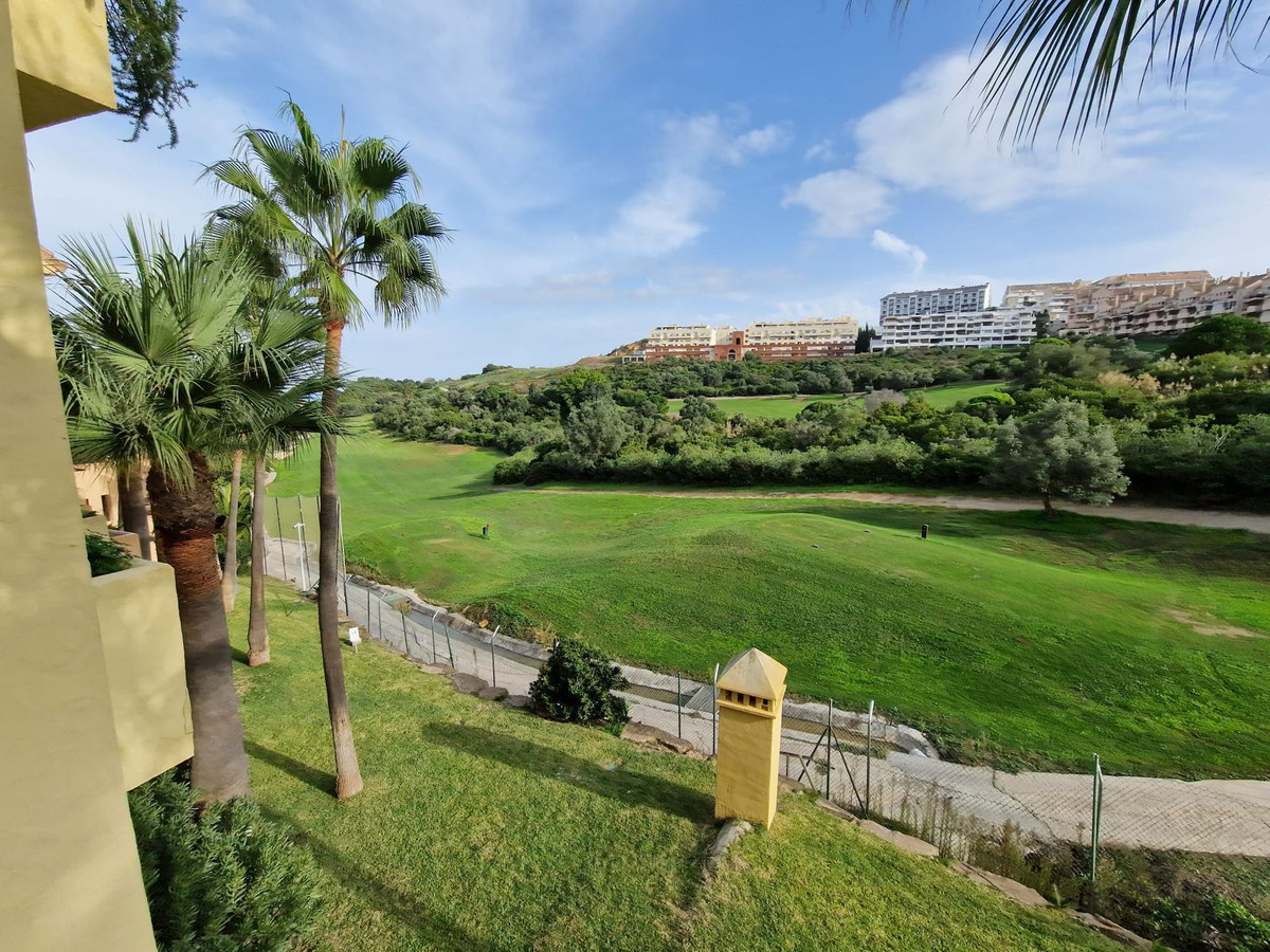2 Bed, 2 Bath, ApartmentFor Sale, La Duquesa, Malaga