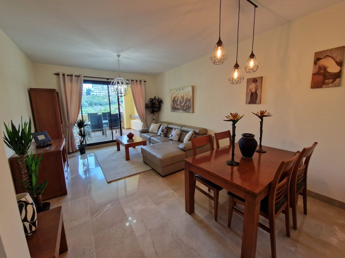 2 Bed, 2 Bath, ApartmentFor Sale, La Duquesa, Malaga