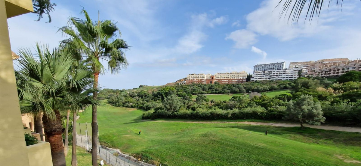 2 Bed, 2 Bath, ApartmentFor Sale, La Duquesa, Malaga
