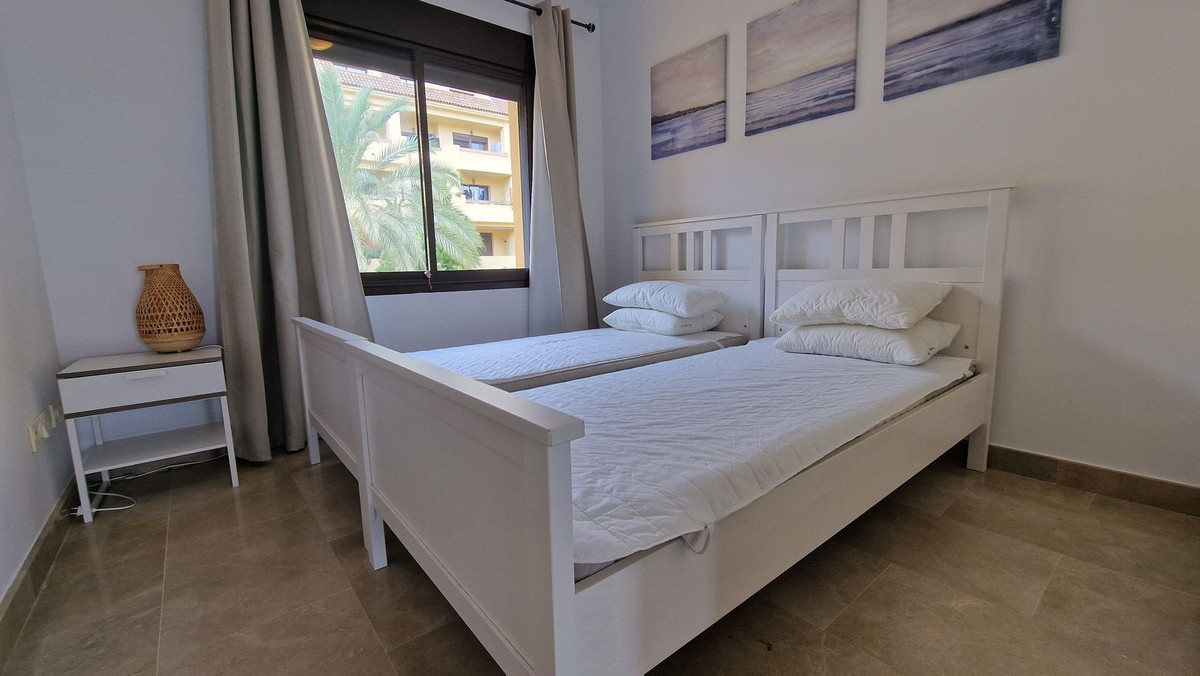 2 Bed, 2 Bath, ApartmentFor Sale, La Duquesa, Malaga