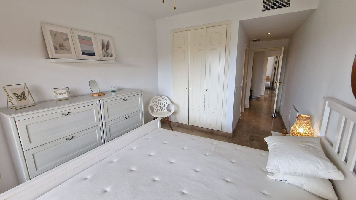 2 Bed, 2 Bath, ApartmentFor Sale, La Duquesa, Malaga