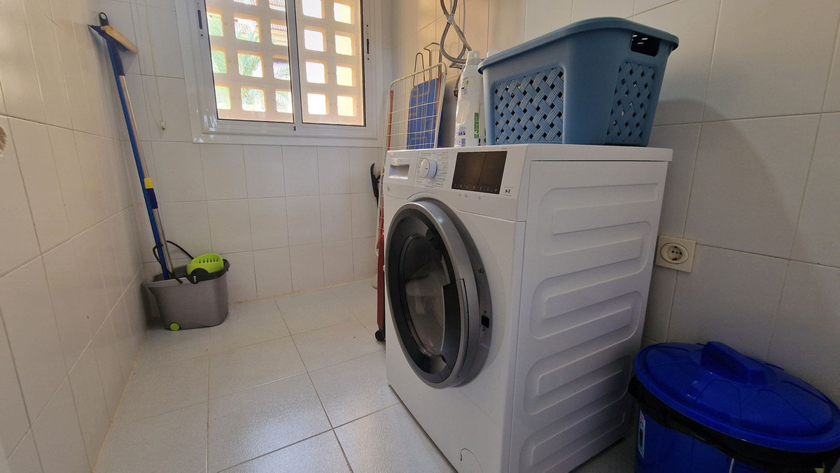 2 Bed, 2 Bath, ApartmentFor Sale, La Duquesa, Malaga