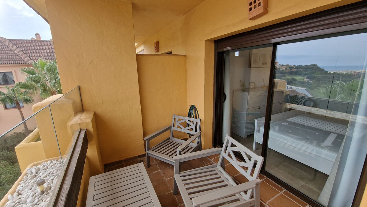 2 Bed, 2 Bath, ApartmentFor Sale, La Duquesa, Malaga