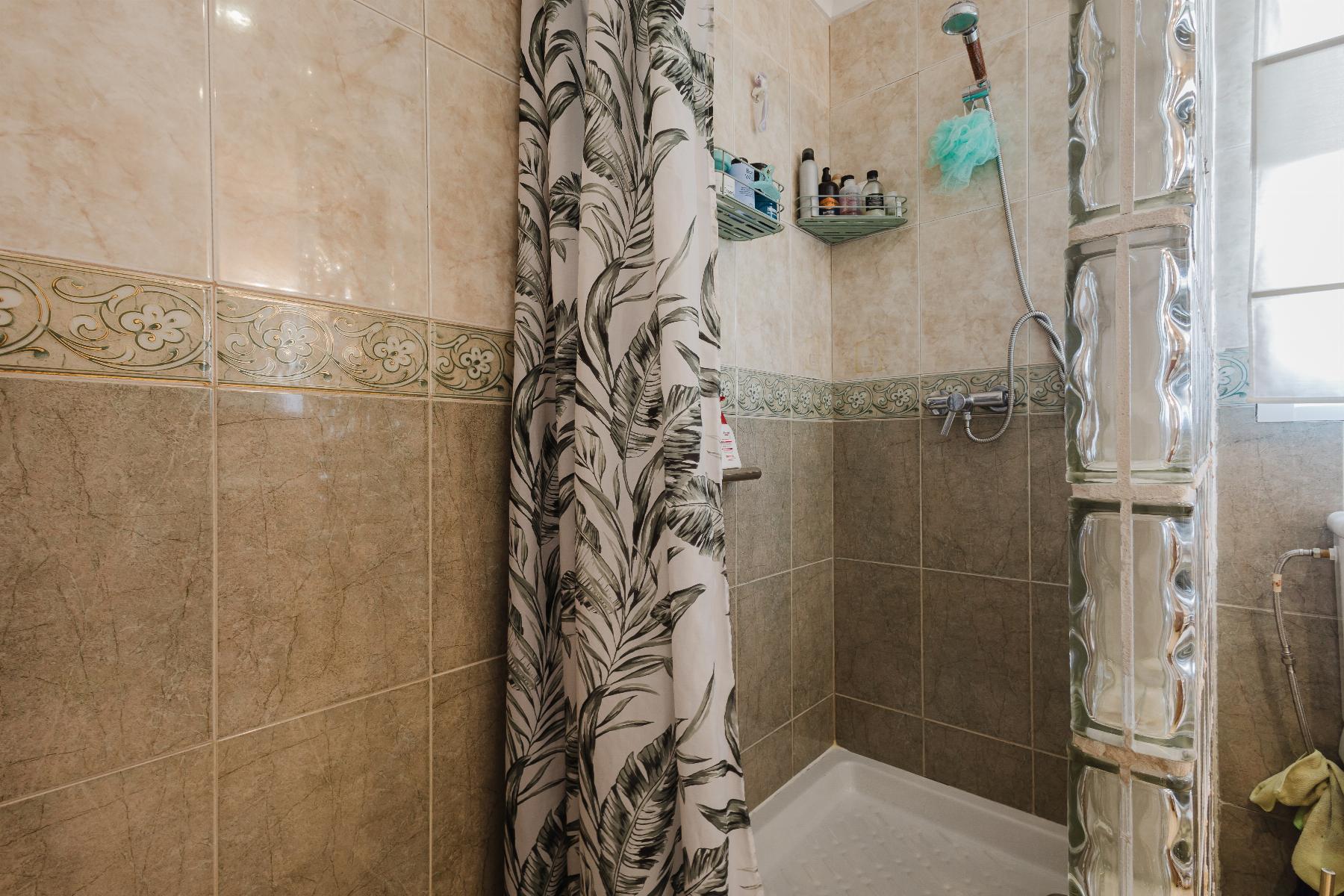 5 Bed, 3 Bath, HouseFor Sale, Torrevieja, Alicante