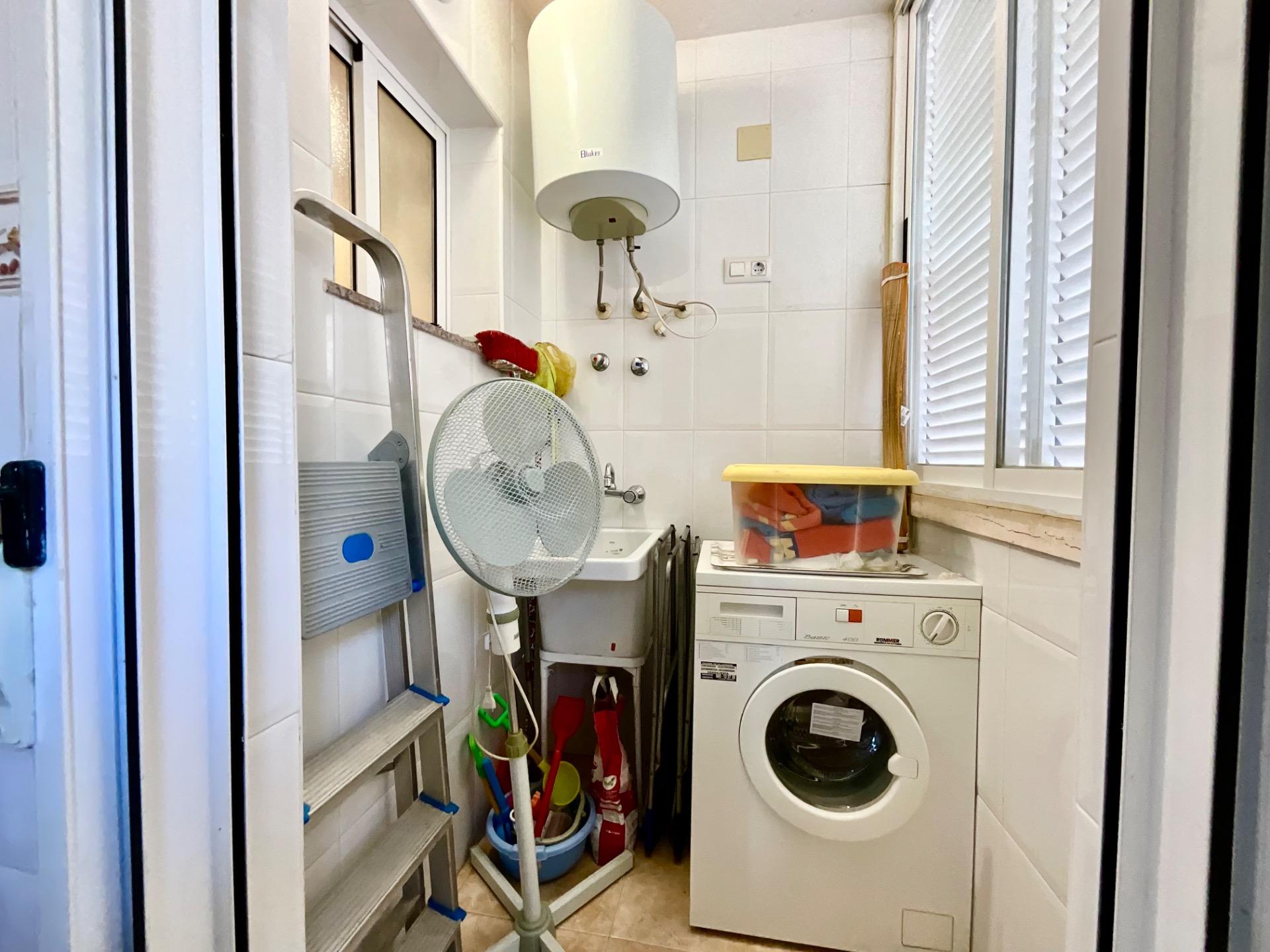 2 Bed, 1 Bath, ApartmentFor Sale, Torrevieja, Alicante