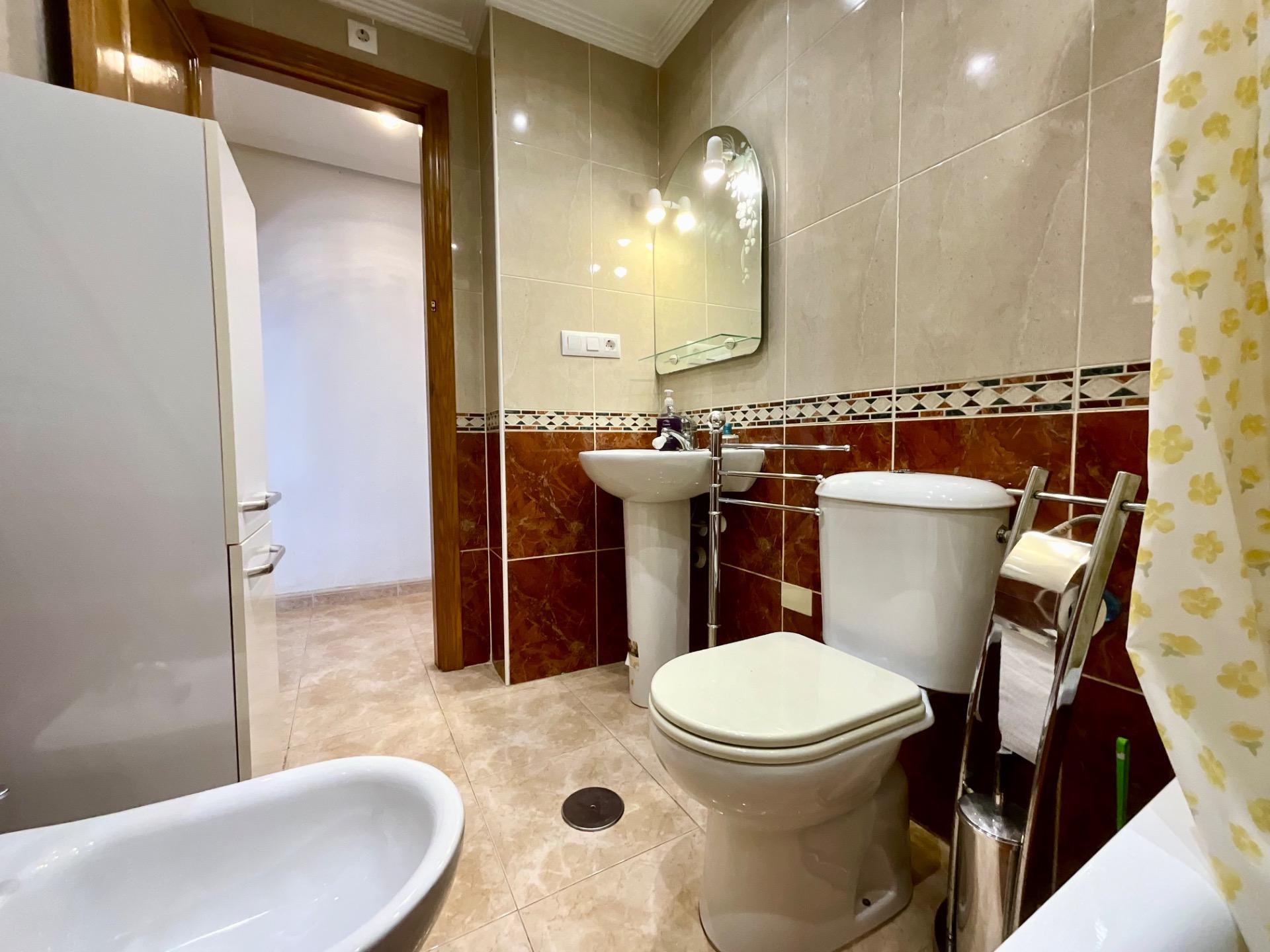 2 Bed, 1 Bath, ApartmentFor Sale, Torrevieja, Alicante