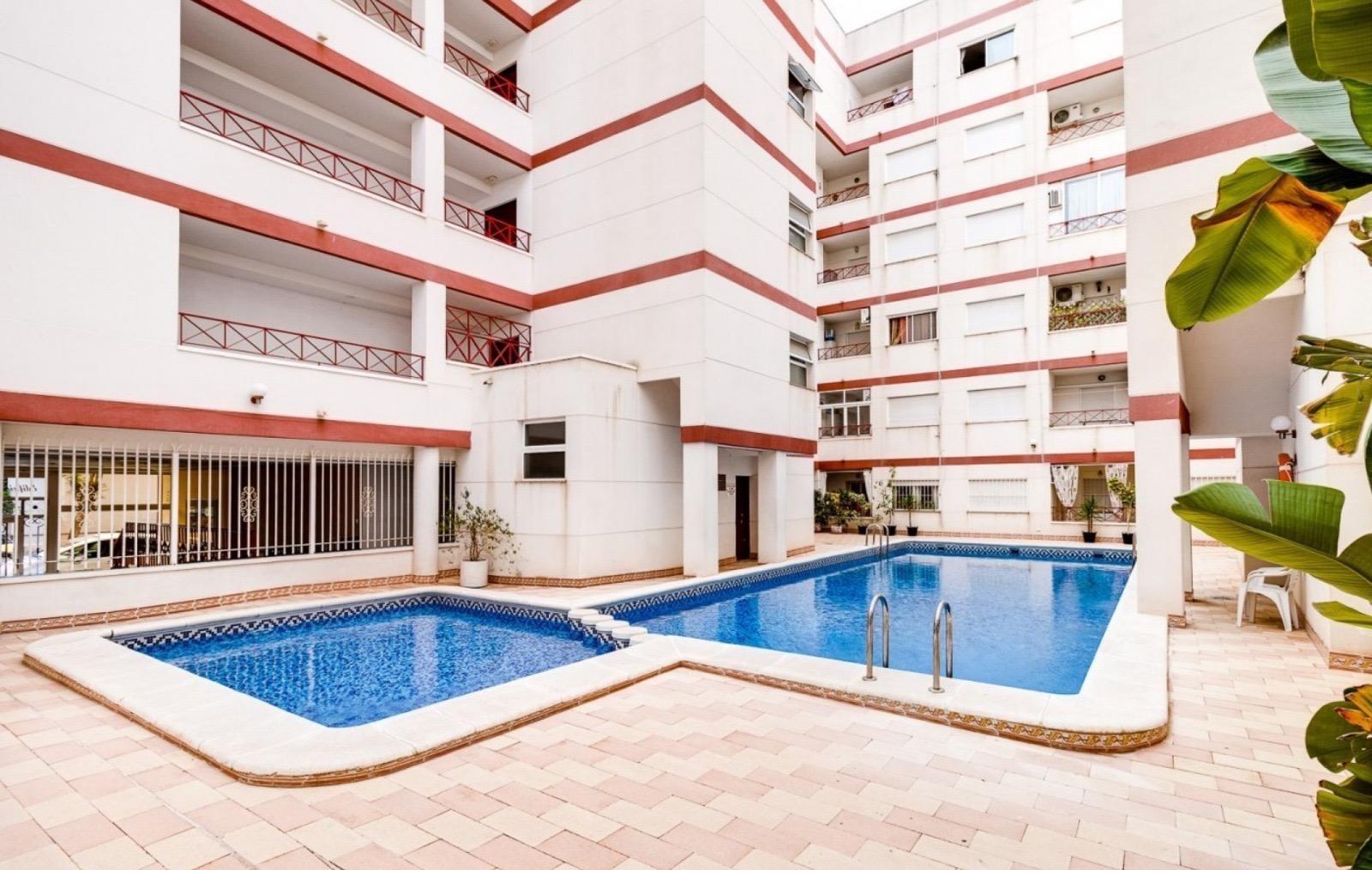 2 Bed, 1 Bath, ApartmentFor Sale, Torrevieja, Alicante