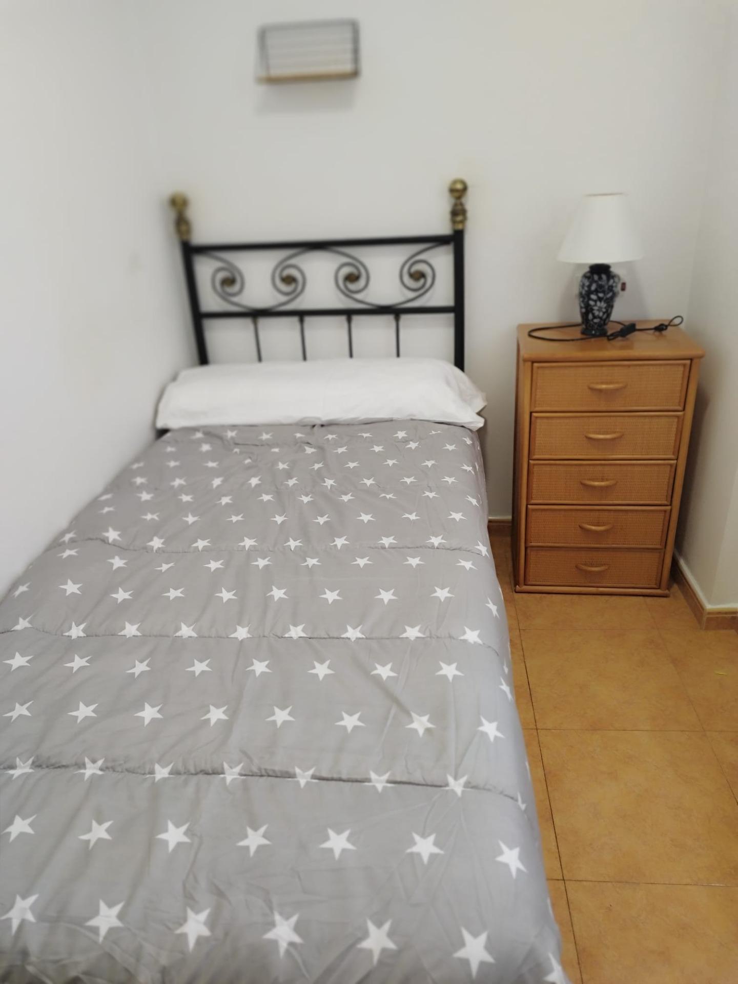 2 Bed, 1 Bath, ApartmentFor Sale, Torrevieja, Alicante